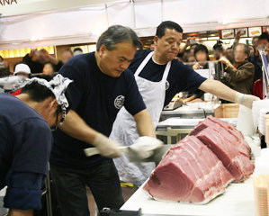 Mitsuwa Tuna Cutting