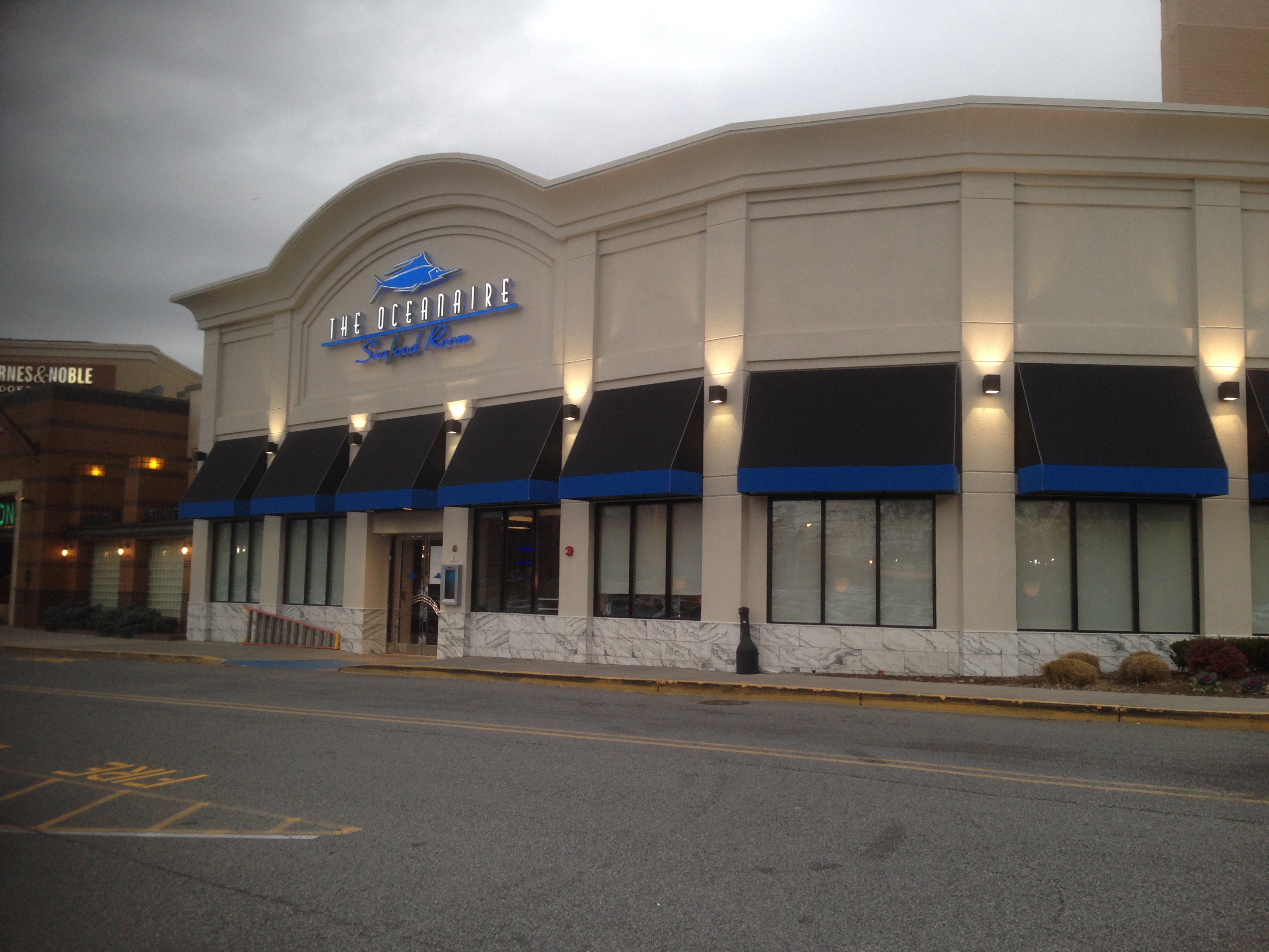 The Shops at Riverside - Hackensack, NJ, Hours + Location, The Oceanaire