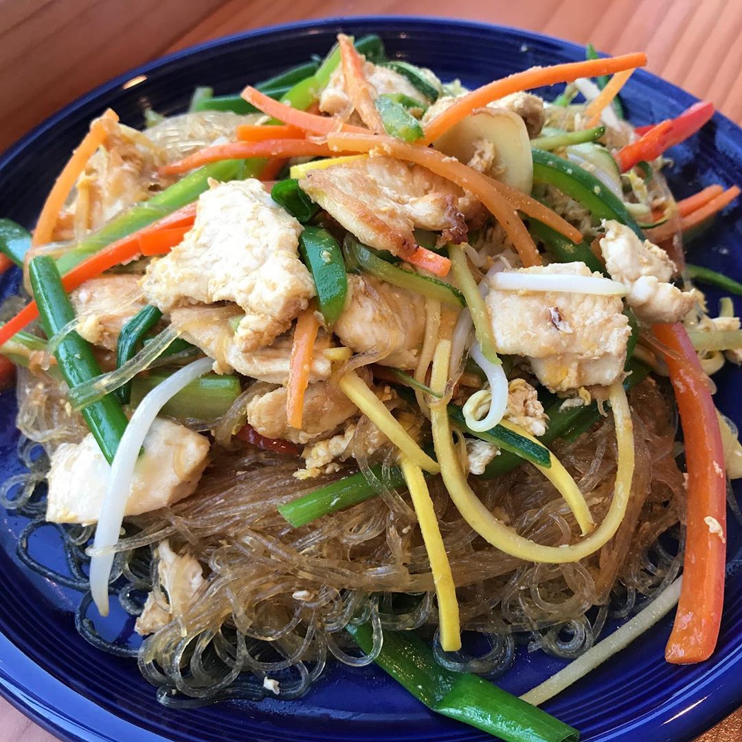 Noodle Hub Tappan Opens With Thai Noodles