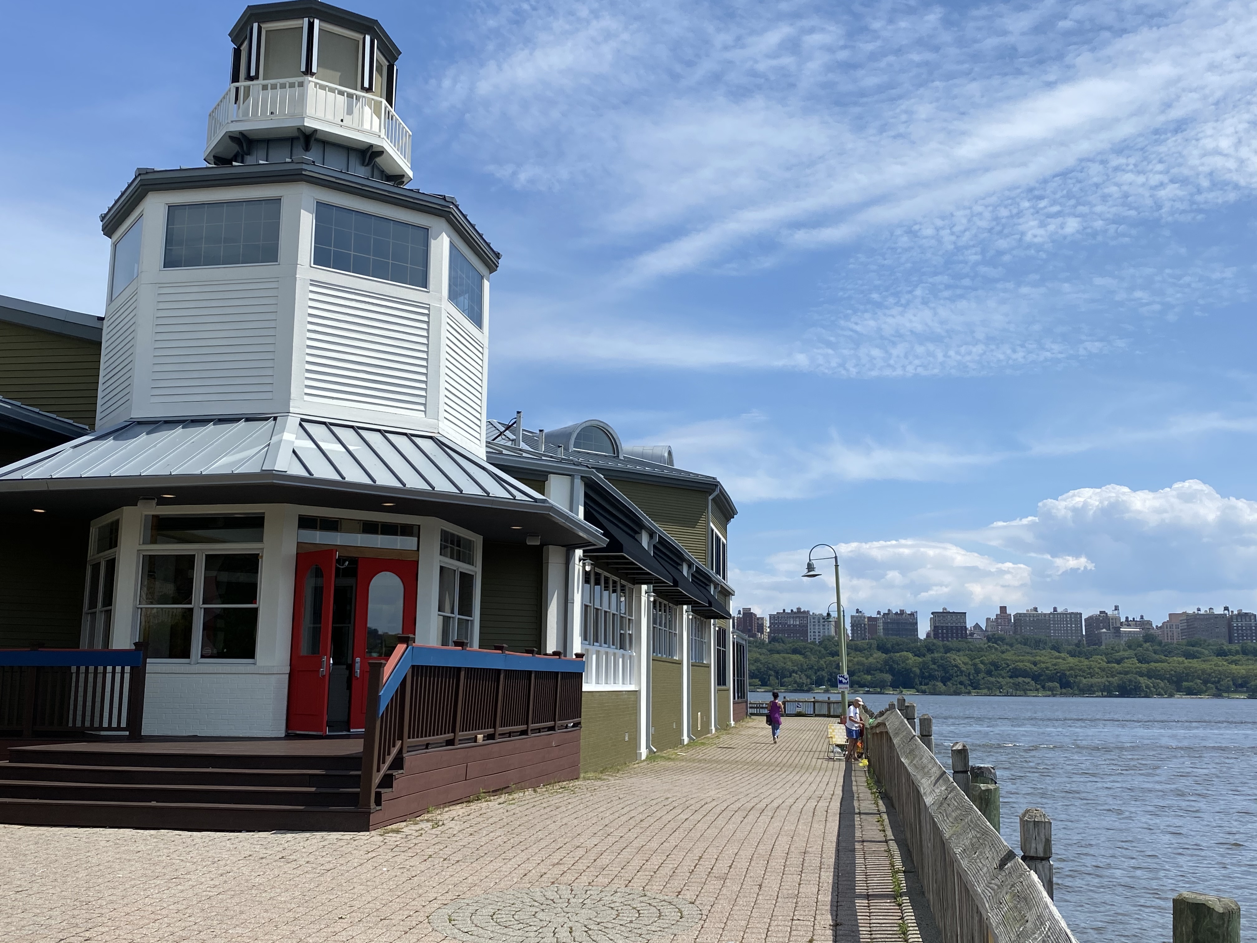 the yacht club edgewater new jersey